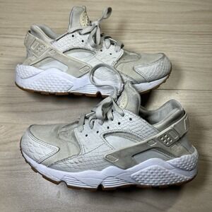 Nike Air Huarache Phantom Light Bone Gum Bottom 859429-004 Women's Sz 8 Sneakers